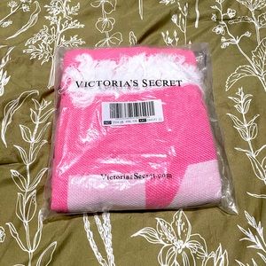 Victoria’s Secret PINK Beach Blanket NWT